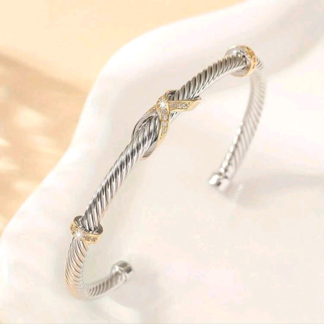 Middle Eastern Fashionable Threaded Bracelet Inlaid With Zirconia Stones