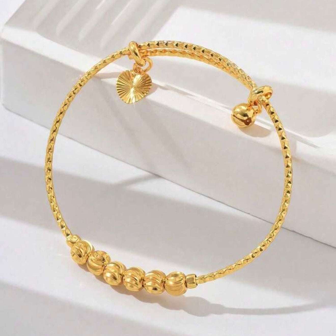 1pc Elegant Minimalist Adjustable Gold-Tone Bangle Bracelet, Suitable For Commuting, European And American Style