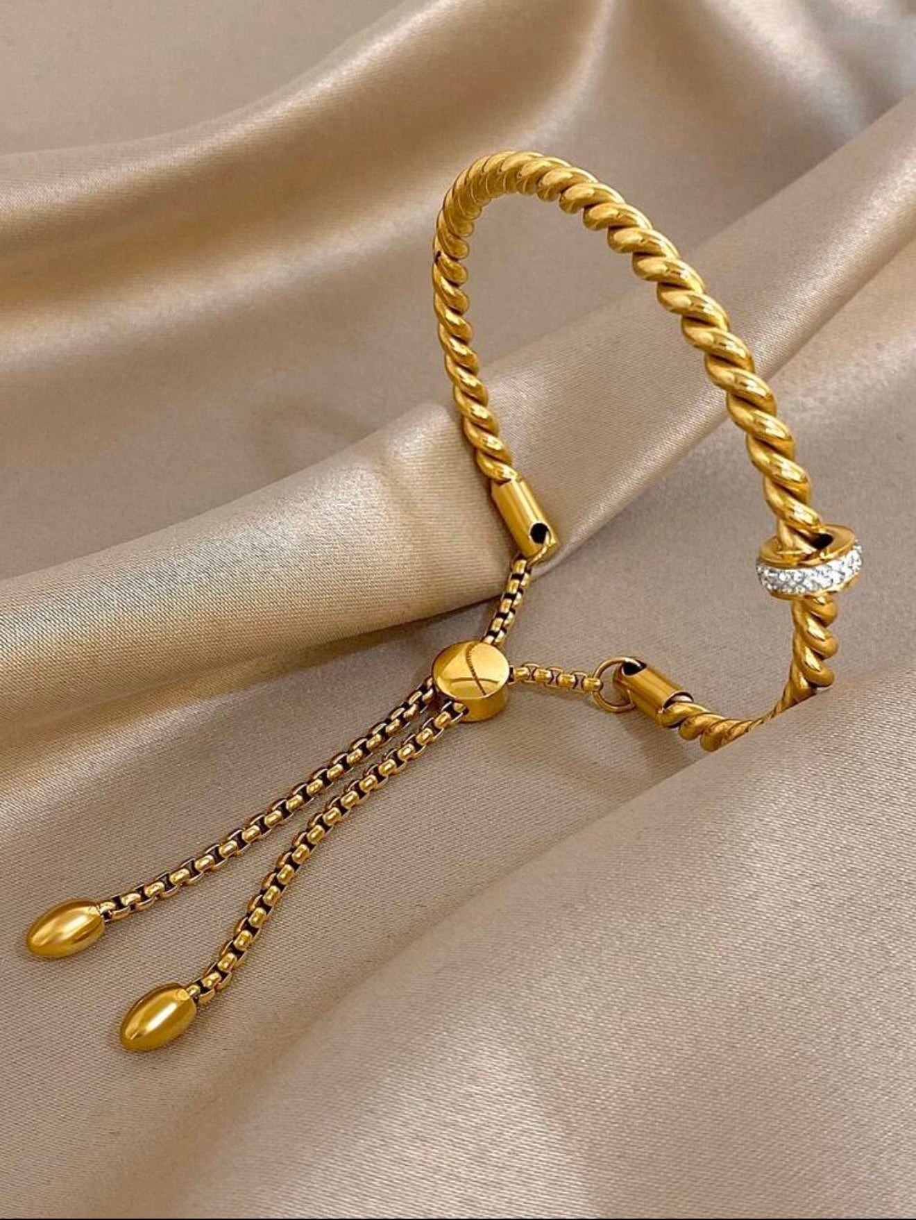 1Pc Twist Braid & Teardrop Zirconia Bangle Bracelet | 18K Gold Plated Stainless Steel